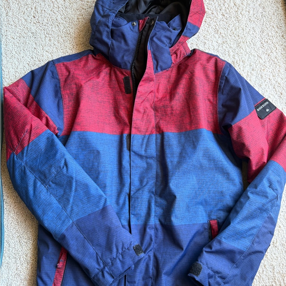 Quiksilver Boys Red and Blue Ski Jacket size Medium 10
